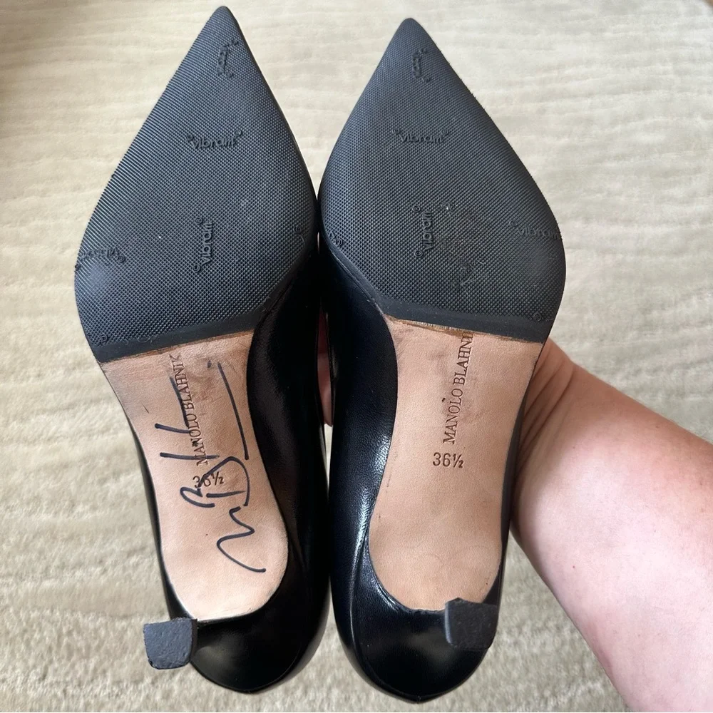 Manolo Blahnik Tuccio Autographed Black Pointy Toe Pumps 70mm Heel Sz IT 36.5